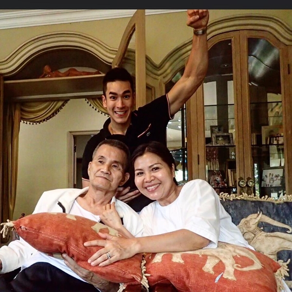 บ้านณเดชน์ คูกิมิยะ