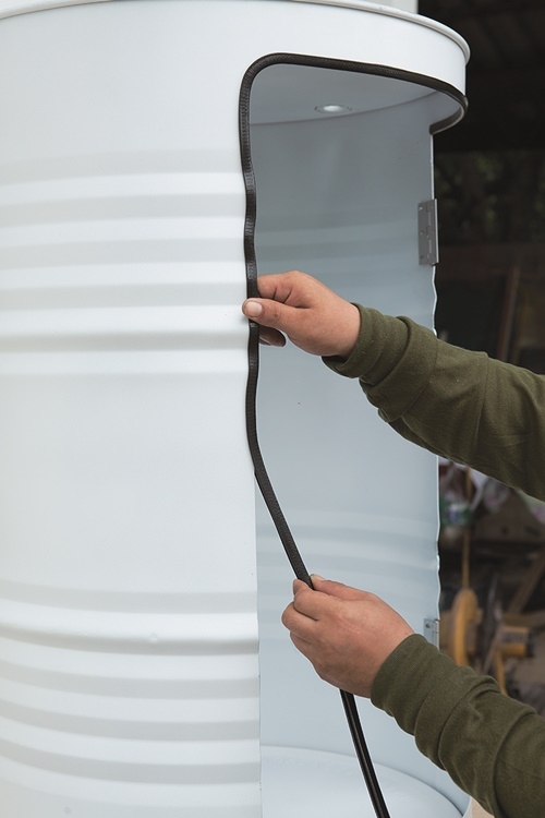 DIY ตู้เก็บของจากถังใส่น้ำมันสุดชิค แต่ราคาแสนถูก