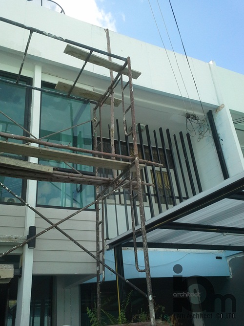 รีโนเวททาวน์เฮ้าส์มือ 3 ด้วยงบ 3 แสนบาท ได้ทั้งบ้านและโฮมออฟฟิศในตัว