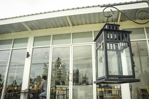 แต่งร้านอาหารบรรยากาศชิค ๆ ชิว ๆ เน้น DIY น่านั่งสุด ๆ 