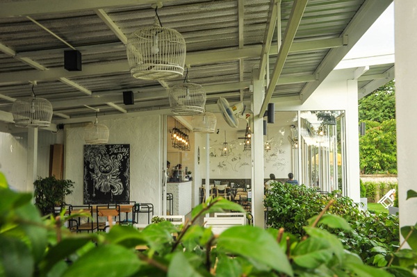 แต่งร้านอาหารบรรยากาศชิค ๆ ชิว ๆ เน้น DIY น่านั่งสุด ๆ 