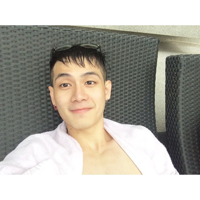 เอิร์ธ ธวัช