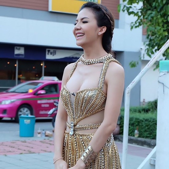 จ๊ะ อาร์สยาม