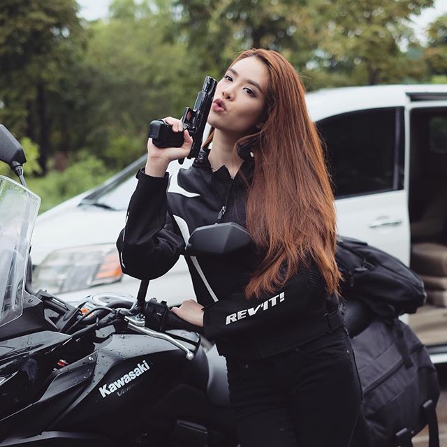 จั๊กจั่น เกรซ กาญจน์เกล้า