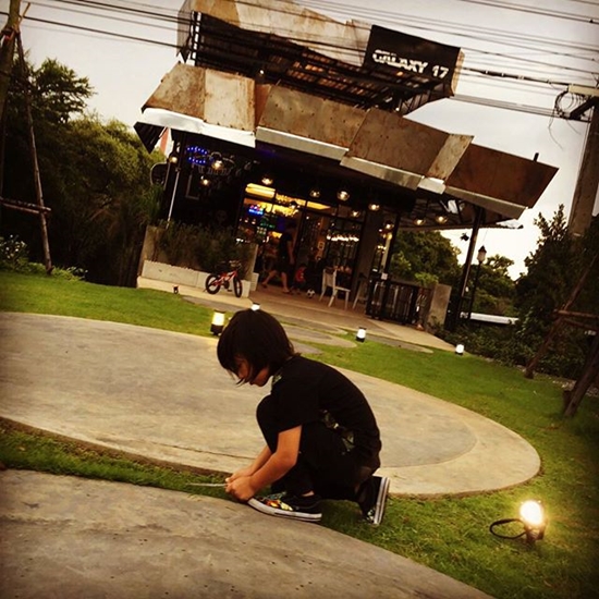 พีท ทองเจือ