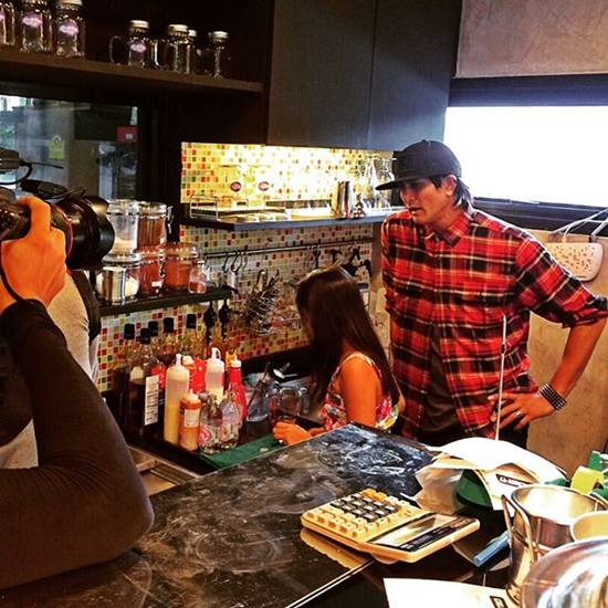 พีท ทองเจือ