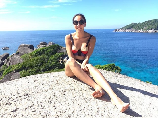  ตุ๊ก ชนกวนันท์ 