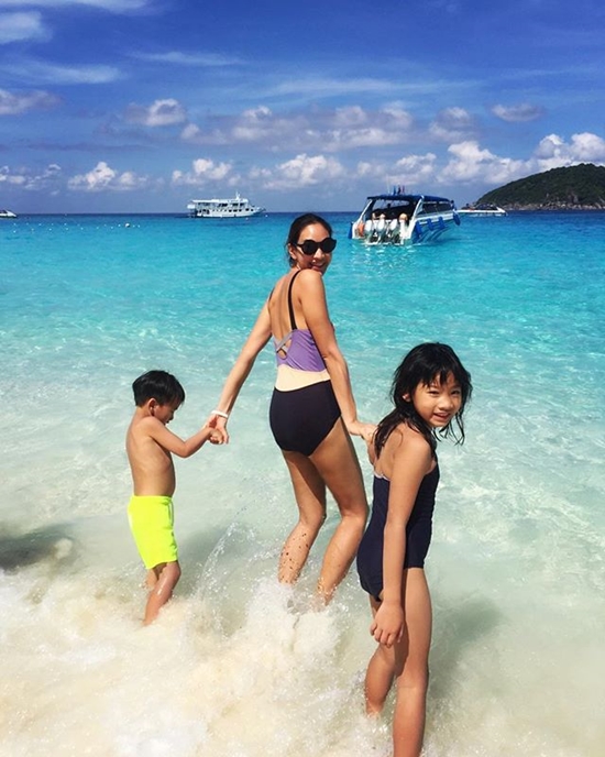  ตุ๊ก ชนกวนันท์ 