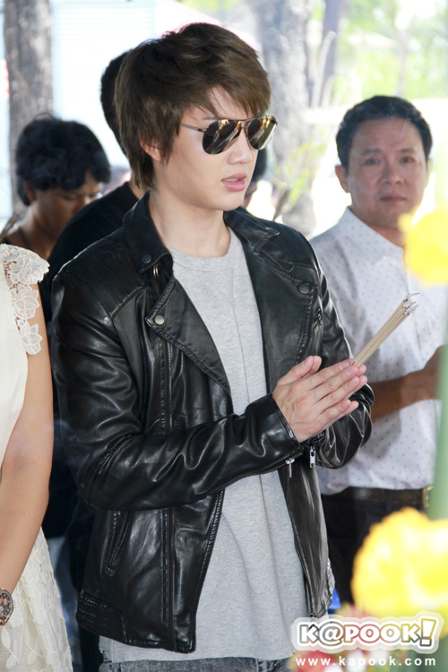 พลอย แอนดริว นำทีมนักแสดง บวงสรวง สายลับรักป่วน