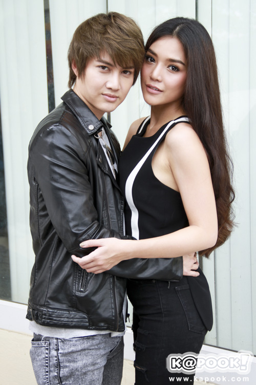 พลอย แอนดริว นำทีมนักแสดง บวงสรวง สายลับรักป่วน