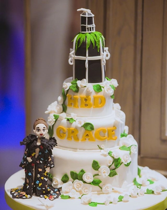 ไฮโซขุนพล หอมแก้ม เกรซ