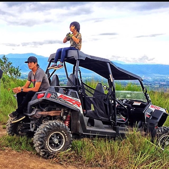 พีท ทองเจือ