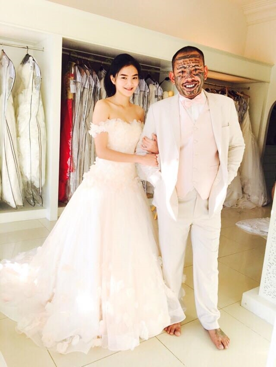 งานแต่ง เก่ง ลายพราง