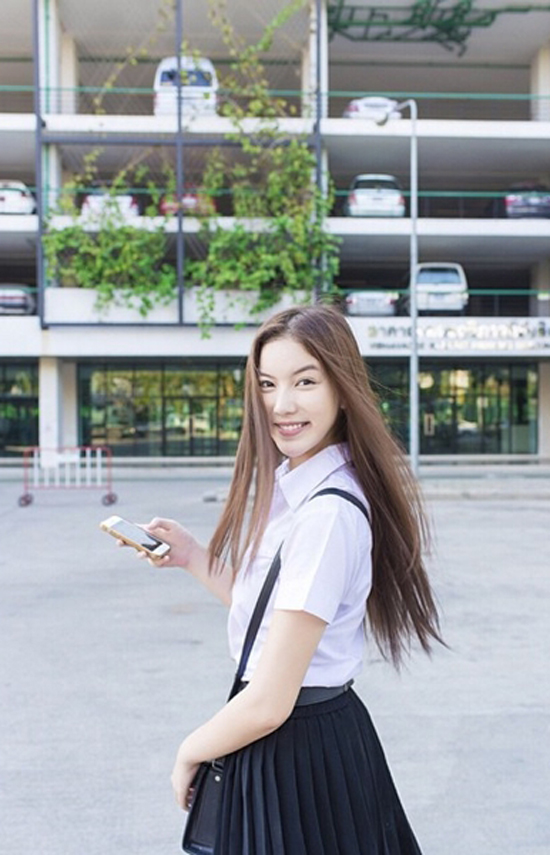 มุก วรนิษฐ์ ถาวรวงศ์