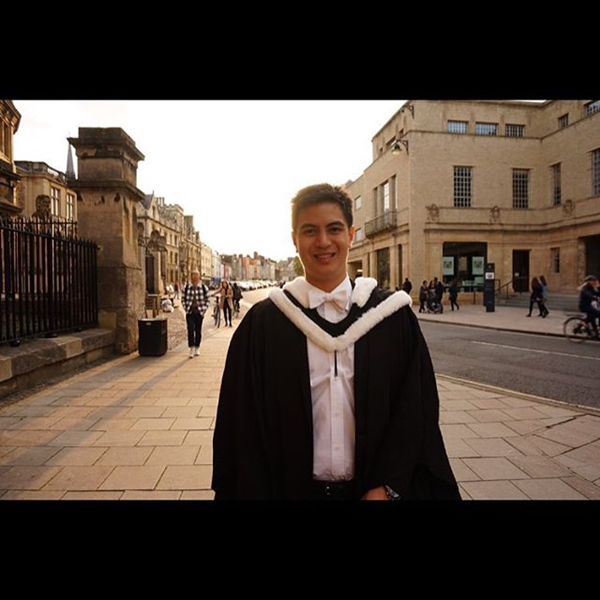 ณิชา ณัฏฐณิชา ร่วมยินดี ไอติม จบ ม. อ็อกซ์ฟอร์ด