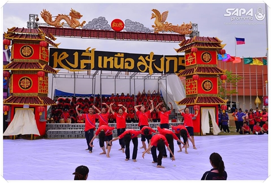 กีฬาสีเด็กมัธยมอลังการ สแตนด์ธีม Jurassic World 3D 