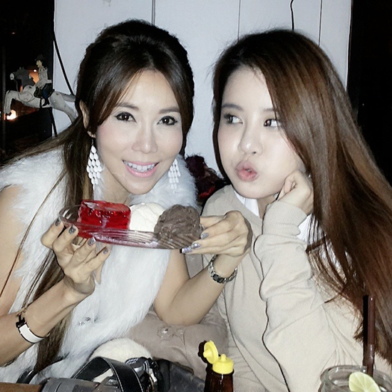 โตเป็นสาวแล้วจ้า น้องเเฟร์รี่ ลูกสาวอดีตนางเอกดัง ลูกศร ธนาภรณ์ 