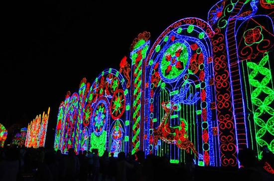 ไฟประดับลานคนเมืองกรุงเทพ 