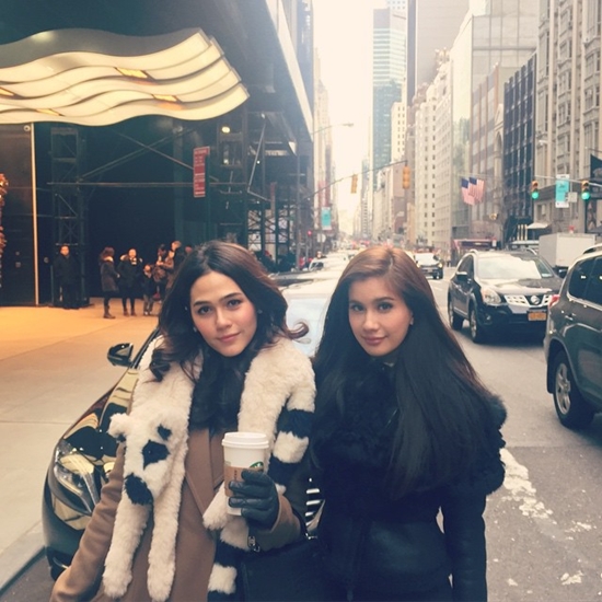 ชมพู่ อารยา - ปู ไปรยา