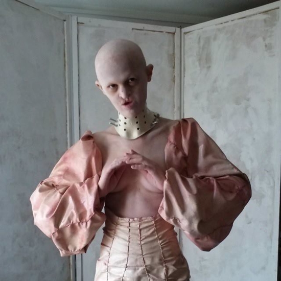 เมลานี่ เกย์ดอส