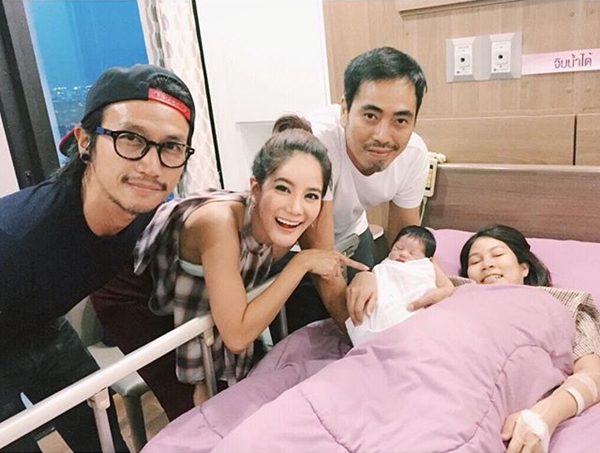 อ๊อฟ Big Ass เป็นคุณพ่อแล้ว