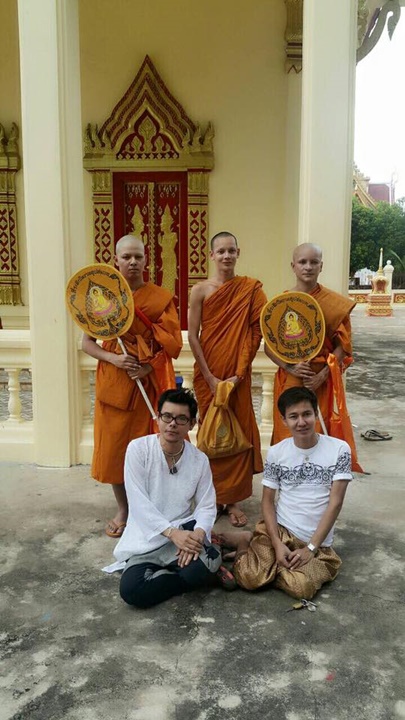 พระแจ๊ส อดีตมิสทิฟฟานี่