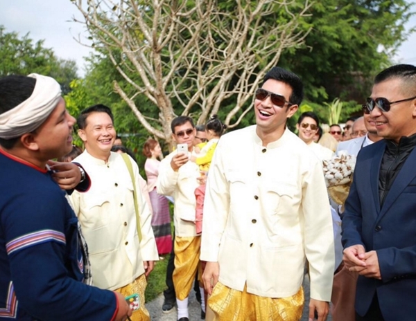งานแต่งนิรุติ สาวสุชาติ