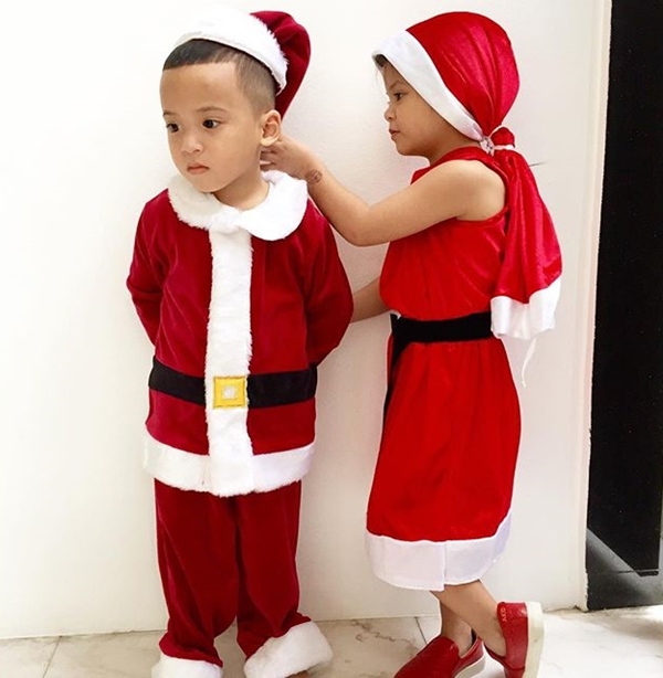 ลูกดาราในชุดซานต้า แซนตี้