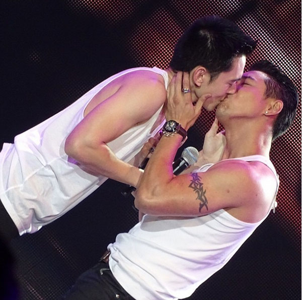 บอย ยันไม่ได้จูบปาก อ๊อฟ แบบดูดดื่ม อย่าคิดไปไกล