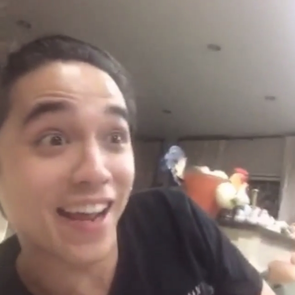 อเล็กซ์ เต้ย