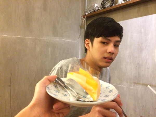 แบงค์ ธิติ