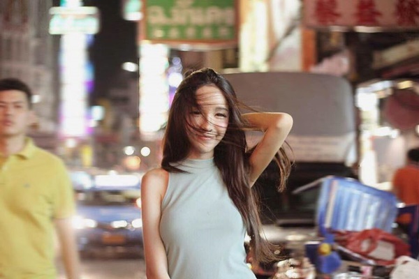 น้องพีช เน็ตไอดอลอสาวประเภทสอง