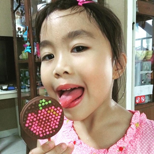 น้องนกยูง ลูกสาวเสนาลิง