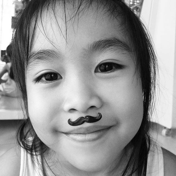 น้องนกยูง ลูกสาวเสนาลิง