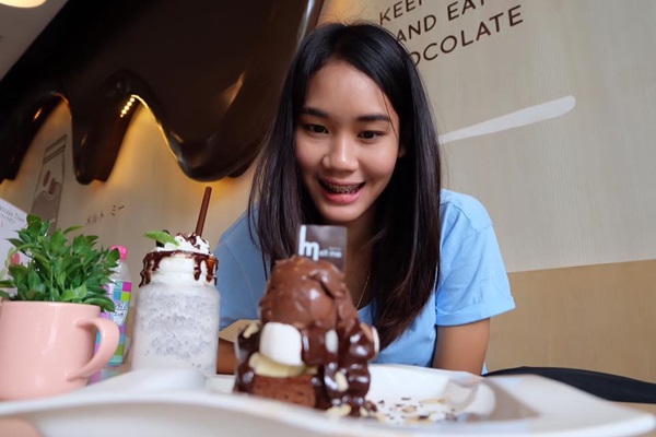 ไหม ธนีกาญจน์ แดงดา