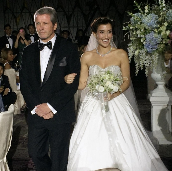 งานแต่ง แองจี้ เฮสติ้ง