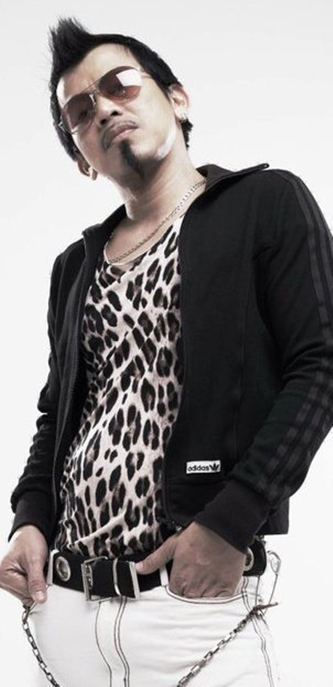  หนุ่ม ทีโบน ถูกหามส่งโรงพยาบาลพญาไท 1 เป็นการด่วน หนุ่ม ทีโบน เส้นเลือดในสมองแตก ล่าสุด หนุ่ม ทีโบน อาการปลอดภัยแล้ว