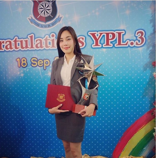 เมย์ พิชญ์นาฏ ทำได้ จบหลักสูตรโรงเรียนนายร้อย ติดดาวเก๋มาก