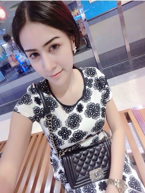 เปิดศึกเน็ตไอดอล ! พาง พัชร์สิตา แฉคลิปตบเดือด แอมมี่ บอกรักผัว