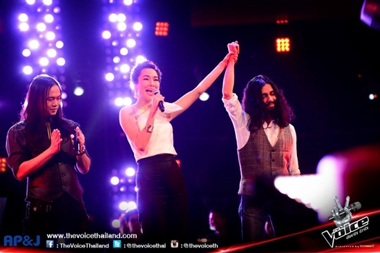 เดอะวอยซ์ 4 เปิดฉากแบทเทิลสุดมันส์ ! ตกรอบ 4 โดนสตีลไป 2 