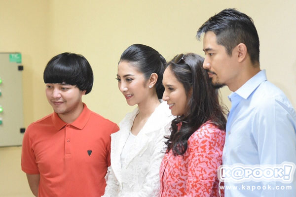 ปอ ทฤษฎี ป่วยวิกฤตเป็นวันที่ 7 เพื่อนดารา-แฟนคลับ ให้กำลังใจแน่น