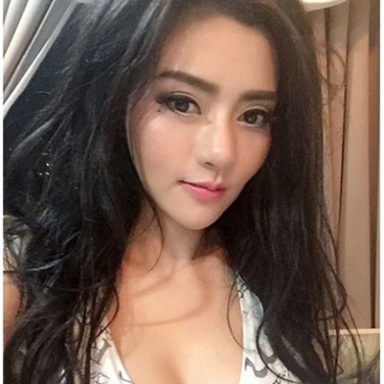 เชอรี่ สามโคก โชว์ล้างรถสุดสยิว