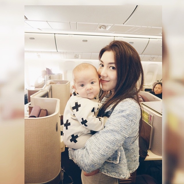 แก๊งนางฟ้า ลัดฟ้าเที่ยวฮ่องกงครั้งใหญ่ ลูกมากันพร้อมหน้า แฮปปี้สุด ๆ