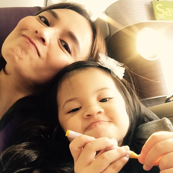 แก๊งนางฟ้า ลัดฟ้าเที่ยวฮ่องกงครั้งใหญ่ ลูกมากันพร้อมหน้า แฮปปี้สุด ๆ