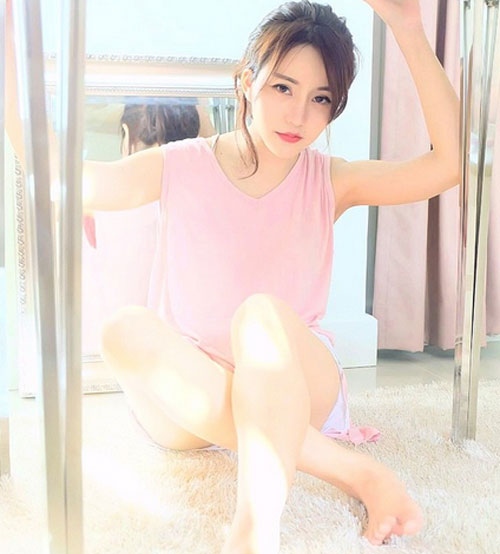 เม้าซ์ ที่ปรึกษาด้านความงามสาวไทย