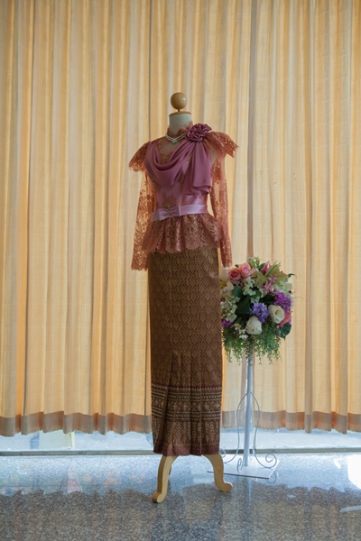 10 ชุดไทยแต่งงาน เพิ่มดีเทลหวานชวนมอง