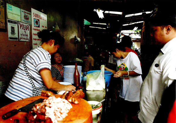 20 ร้านข้างถนนคนตรึม