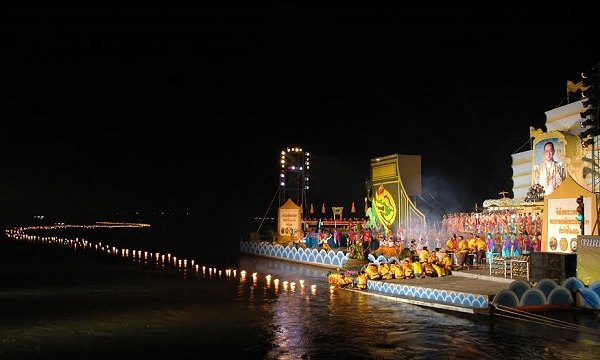 งานลอยกระทงสายไหลประทีป 1000 ดวง จ.ตาก
