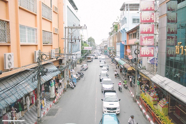 ขึ้นรถไฟไปนครศรีฯ ปล่อยอารมณ์ชิล ๆ ที่คีรีวง