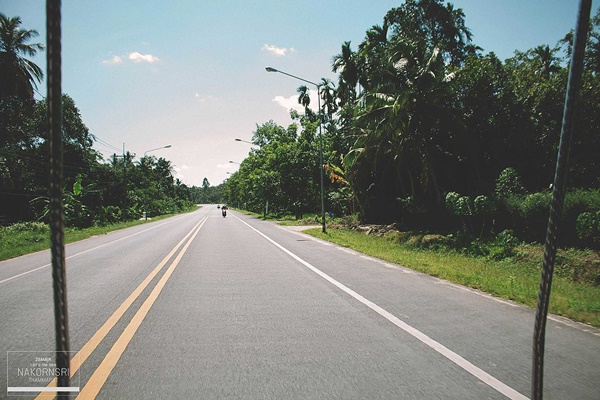 ขึ้นรถไฟไปนครศรีฯ ปล่อยอารมณ์ชิล ๆ ที่คีรีวง